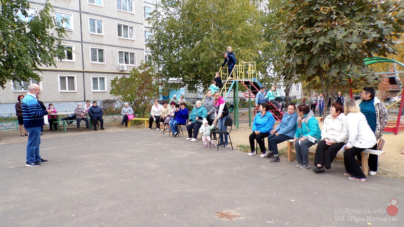 051020PrDvor5