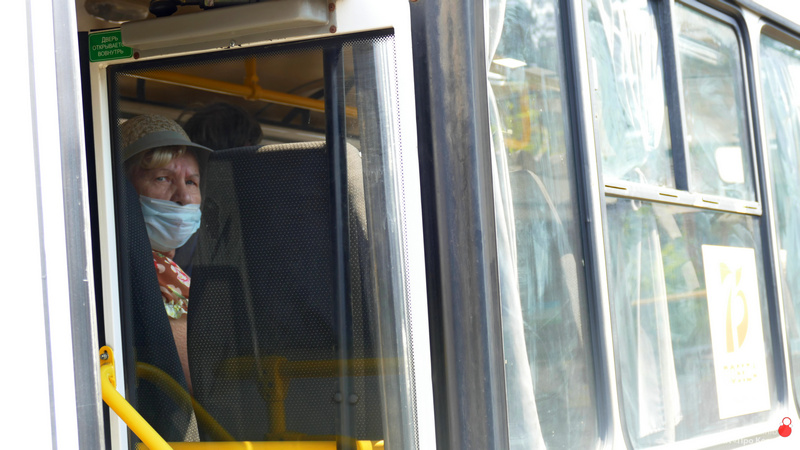 200810bus3