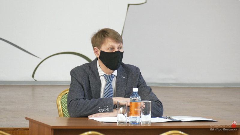 201208ustav1